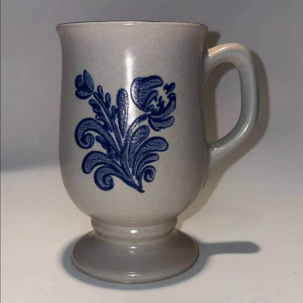 Pfaltzgraff Blue Floral Pedestal Mug